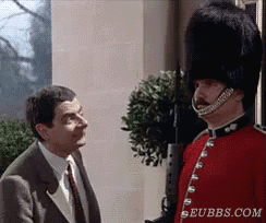 憨豆先生调侃伦敦卫兵（london guard）GIF动态图片